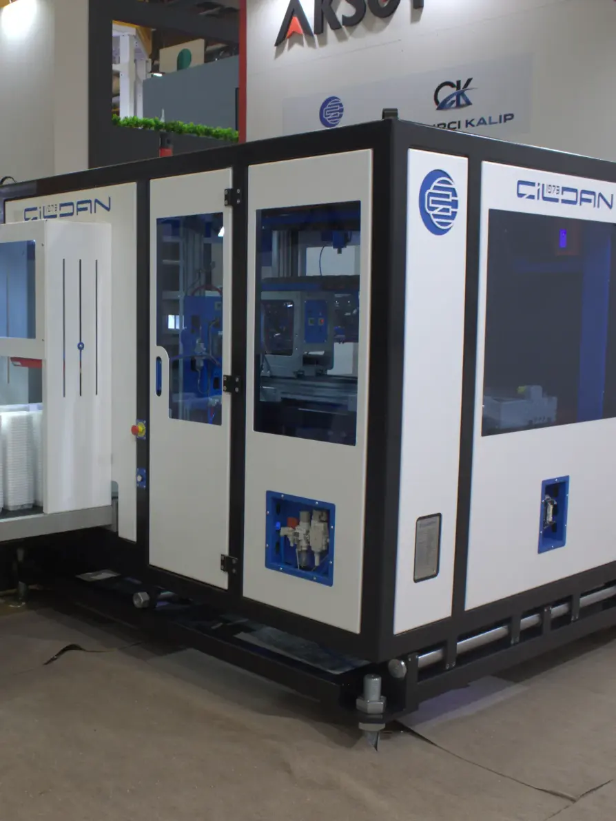 picture of a side entry Çildan IML Robot